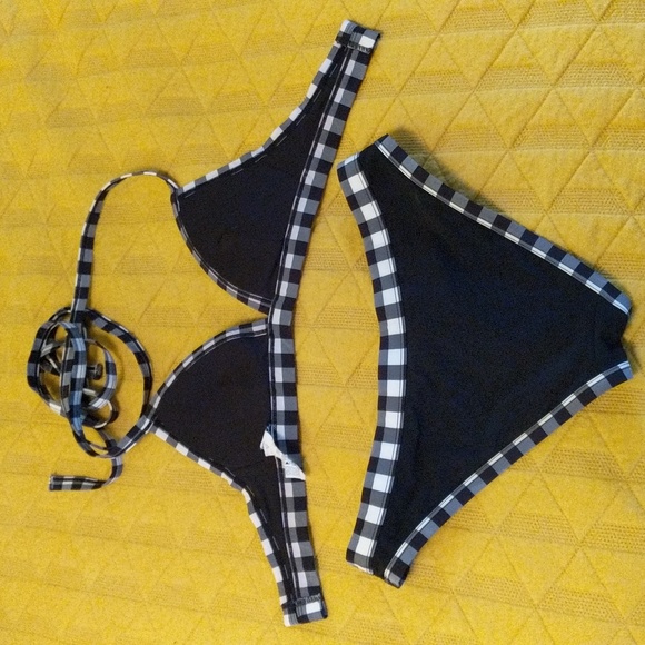 Oakley two piece swimsuit - Picture 3 of 7